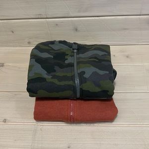 2pcs camouflage and orange toddler hoodie NWT